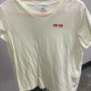 SOLD: Levi’s T-shirt